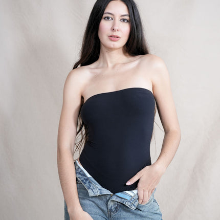 Body 06: strapless con tiras finas removibles