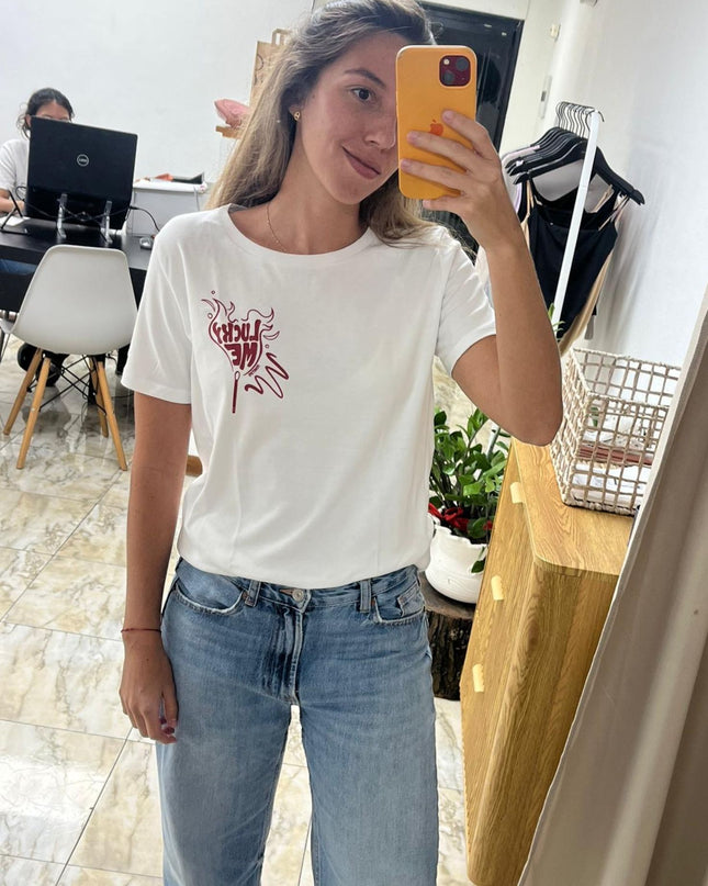 T-shirt: "Lucky Me"