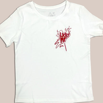 T-shirt: "Lucky Me"